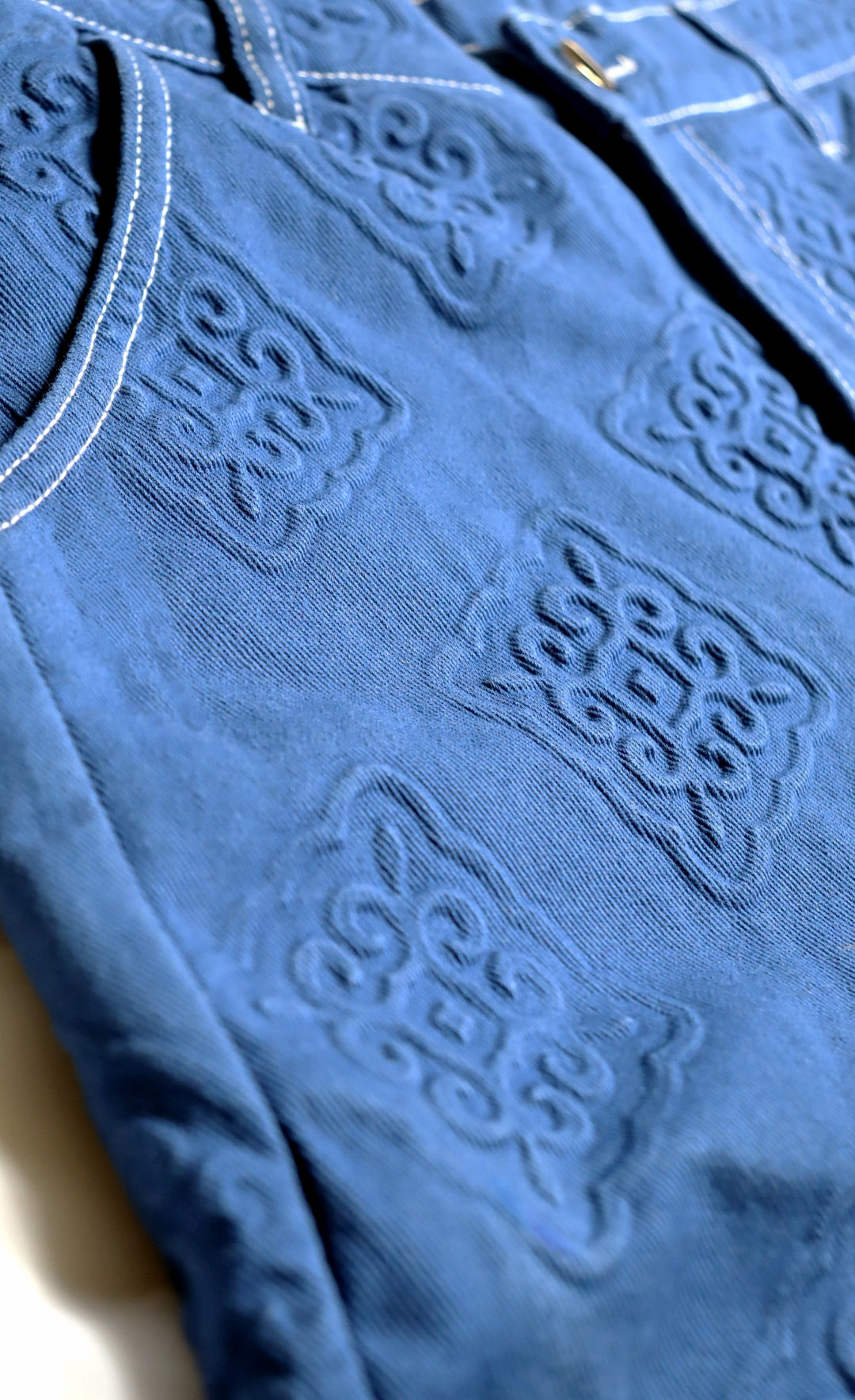 SHEM EMBOSSED DENIM JEANS